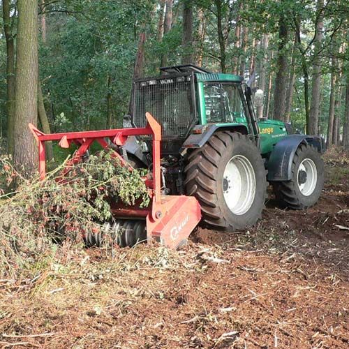 Forstfräse im Einsatz